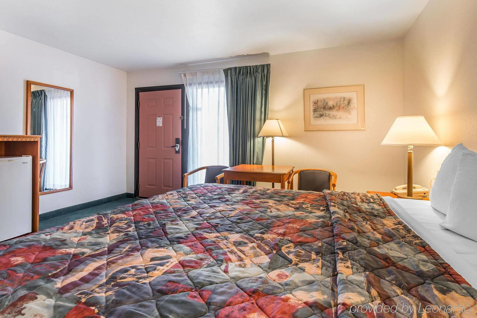 Rodeway Inn Cow Palace Lamar Dış mekan fotoğraf